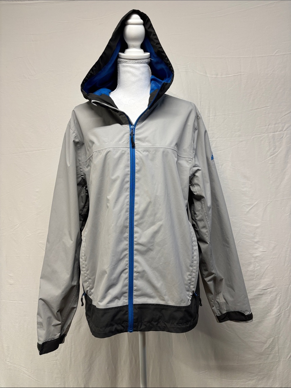 Mckinley Aquamax Men's Lightweight Grey Hooded Rain Jacket with Blue Trim